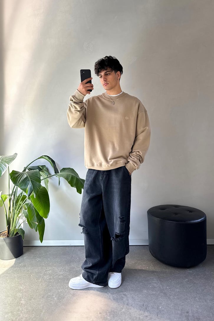 Sırt Detay Nakışlı Oversize Bisiklet Yaka Sweatshirt