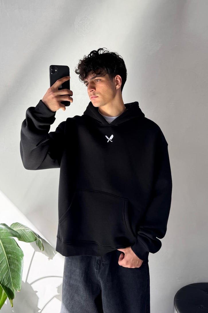 Sırt Graffiti Baskılı Ön Minimal Nakışlı Oversize Hoodie