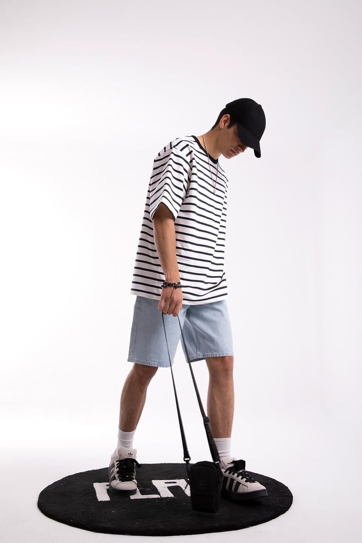 Siyah Çizgili Beyaz Oversize Tshirt