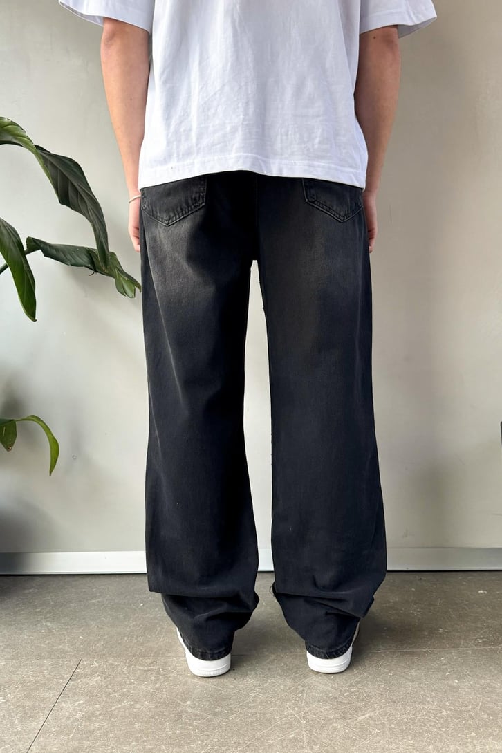 Siyah Kar Yıkama Baggy Jean
