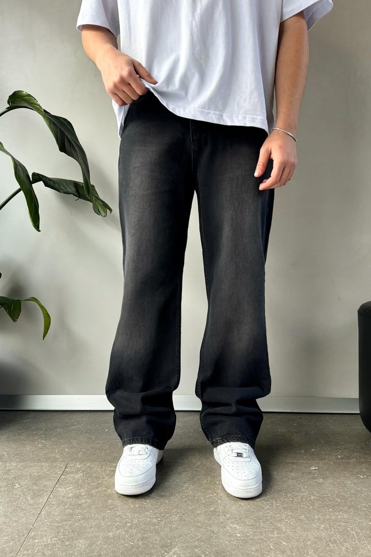 Siyah Kar Yıkama Baggy Jean