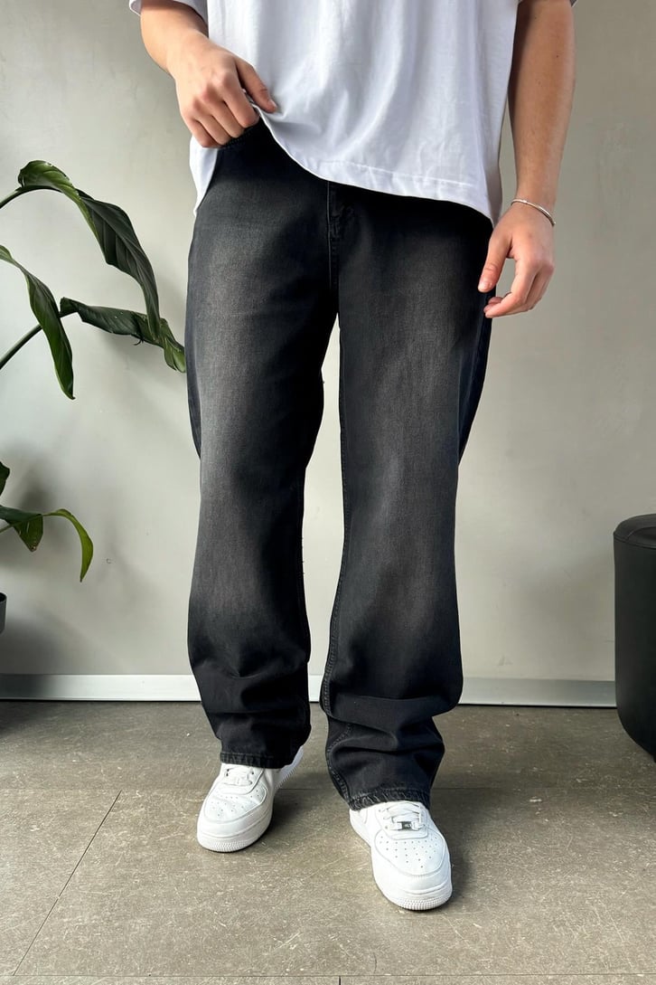 Siyah Kar Yıkama Baggy Jean