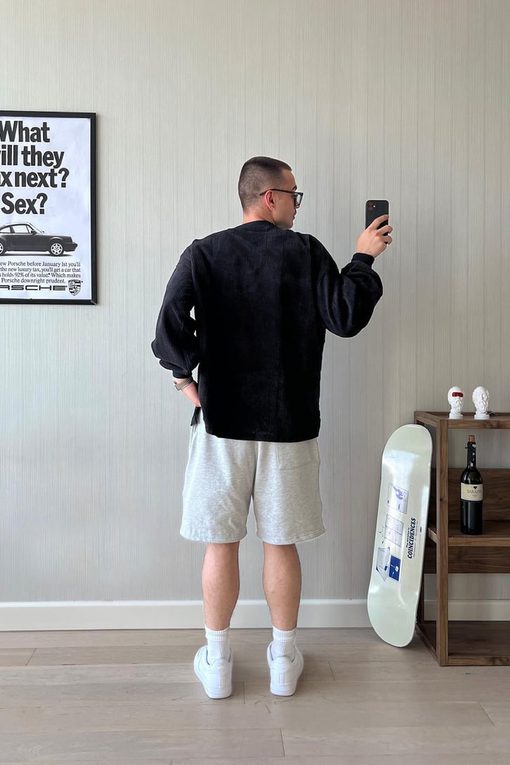 Skater Vibe Kadife Sweatshirt