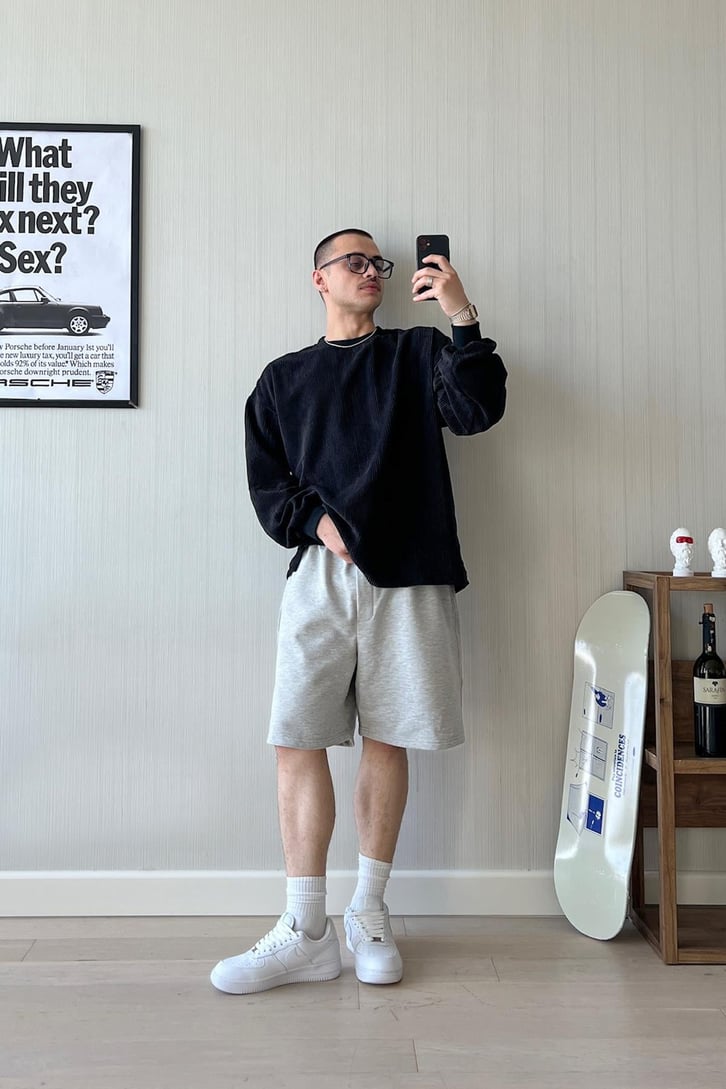 Skater Vibe Kadife Sweatshirt