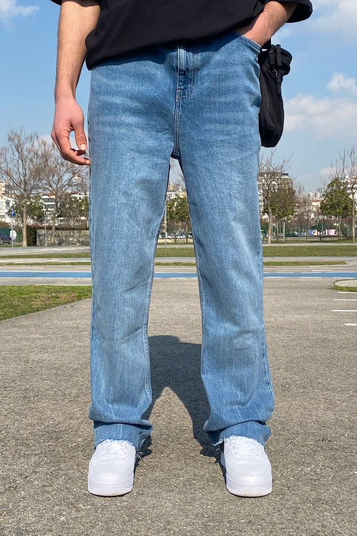 Sky Blue Taşlamalı Basic Losse Fit Jean