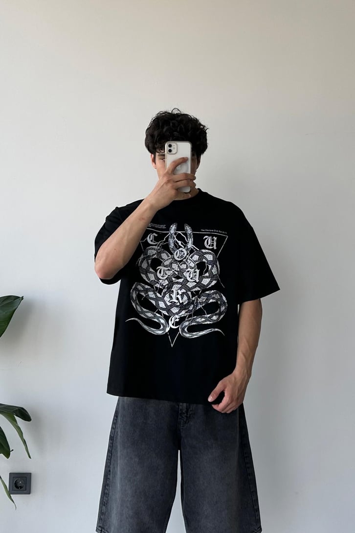 Snake Baskılı Siyah Oversize Tişört