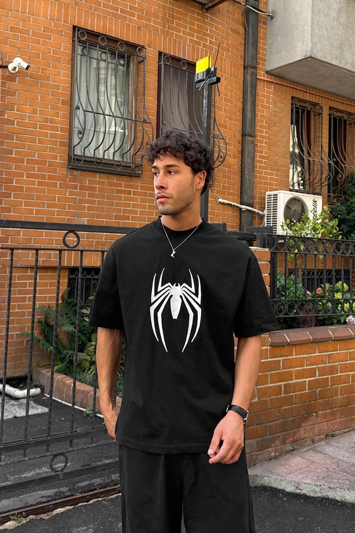 Spider Nakışlı Tişört