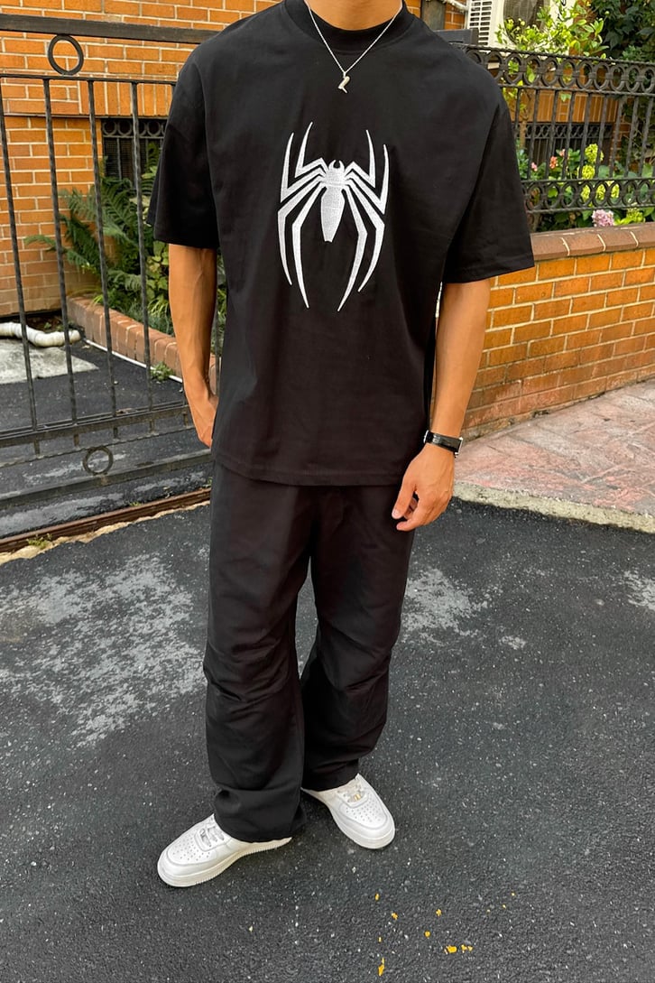 Spider Nakışlı Tişört