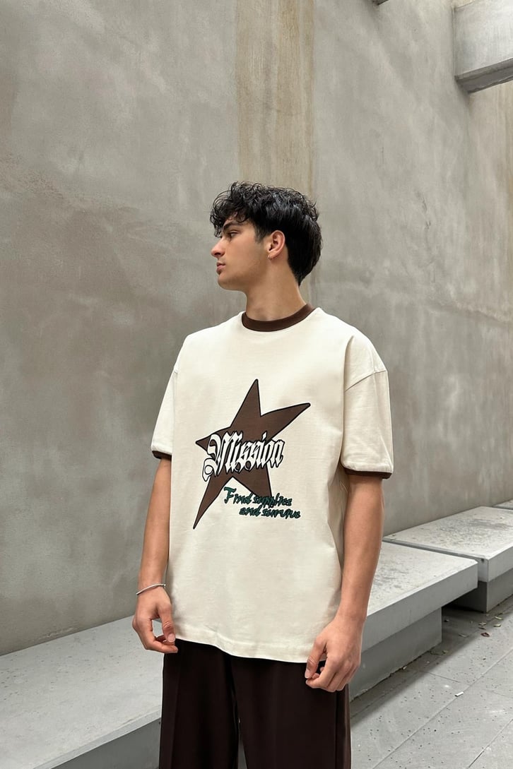 Star Mission Baskılı Krem Oversize Tişört
