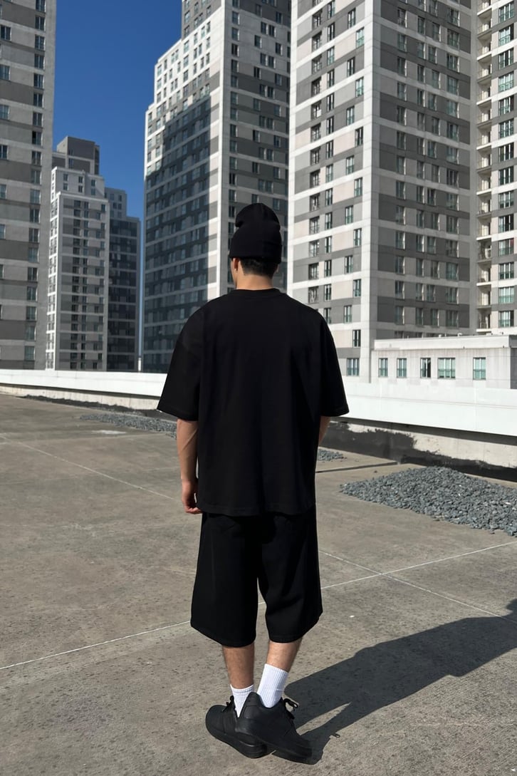 Stars Baskılı Siyah Oversize Tişört