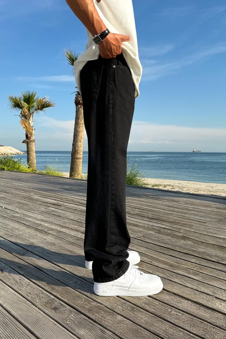 Straight Basic Regular Jean