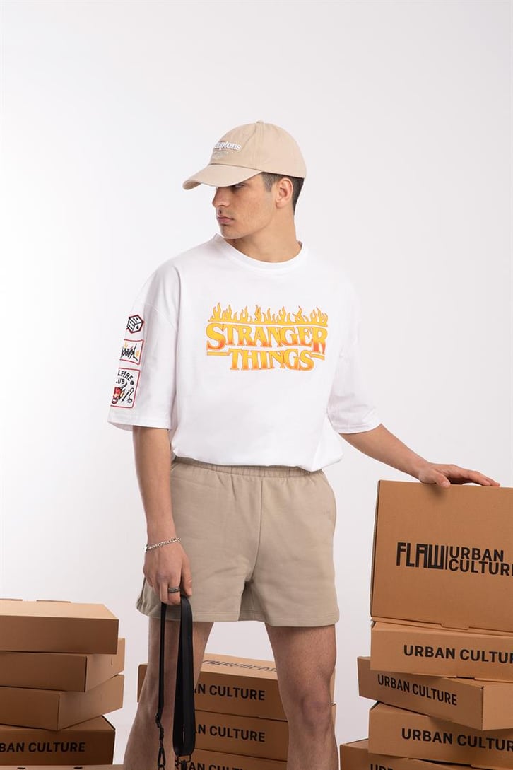 Stranger Flame Baskılı Beyaz Oversize Tişört