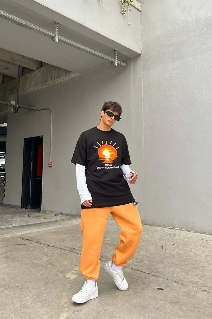 Sunset Nakışlı Siyah Oversize Tshirt
