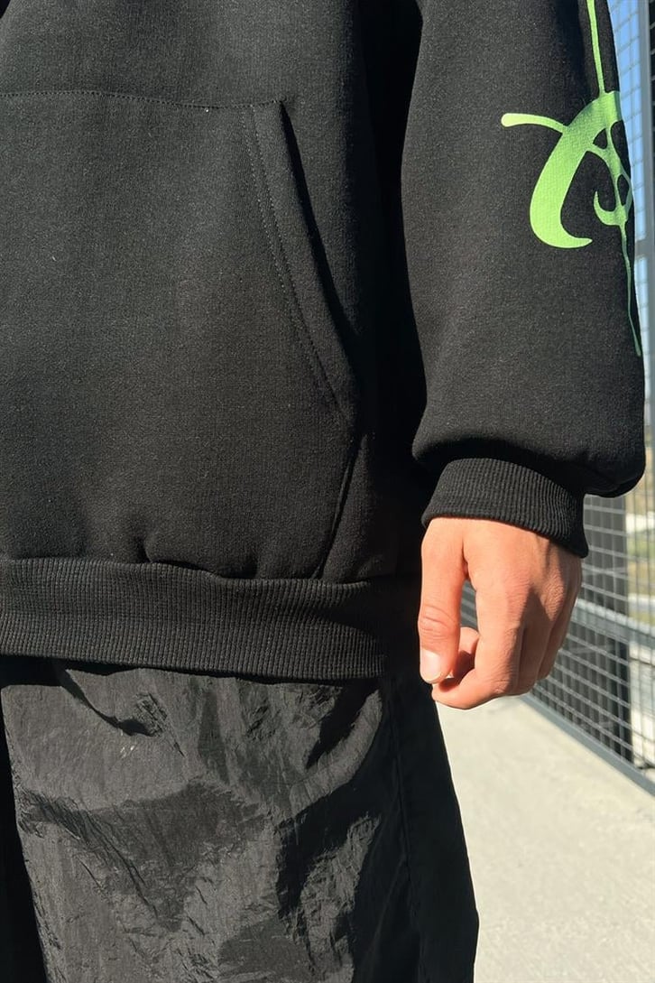 Taş İşlemeli Siyah Oversize Hoodie