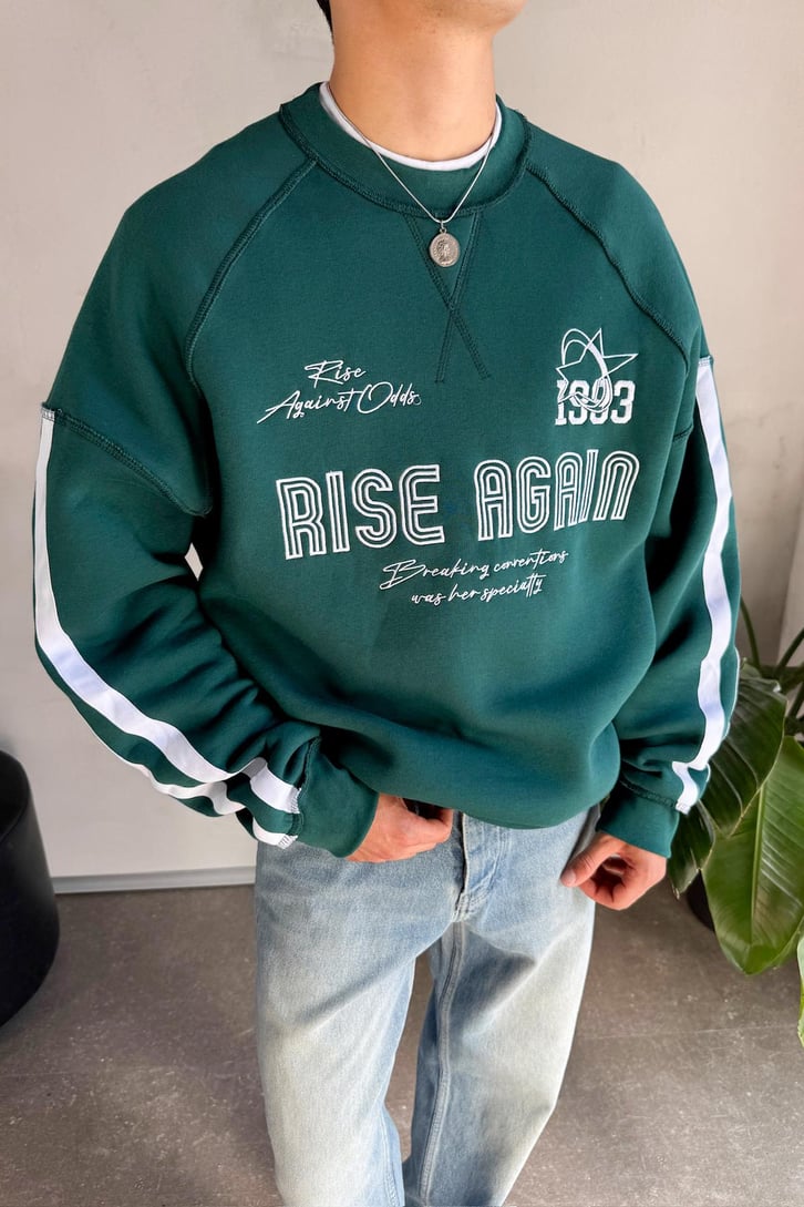 Ters Dikiş Nakışlı Oversize Sweatshirt