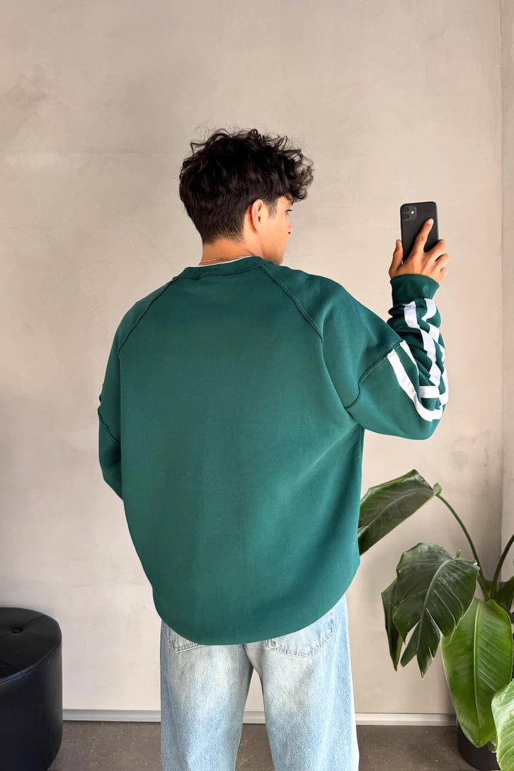 Ters Dikiş Nakışlı Oversize Sweatshirt