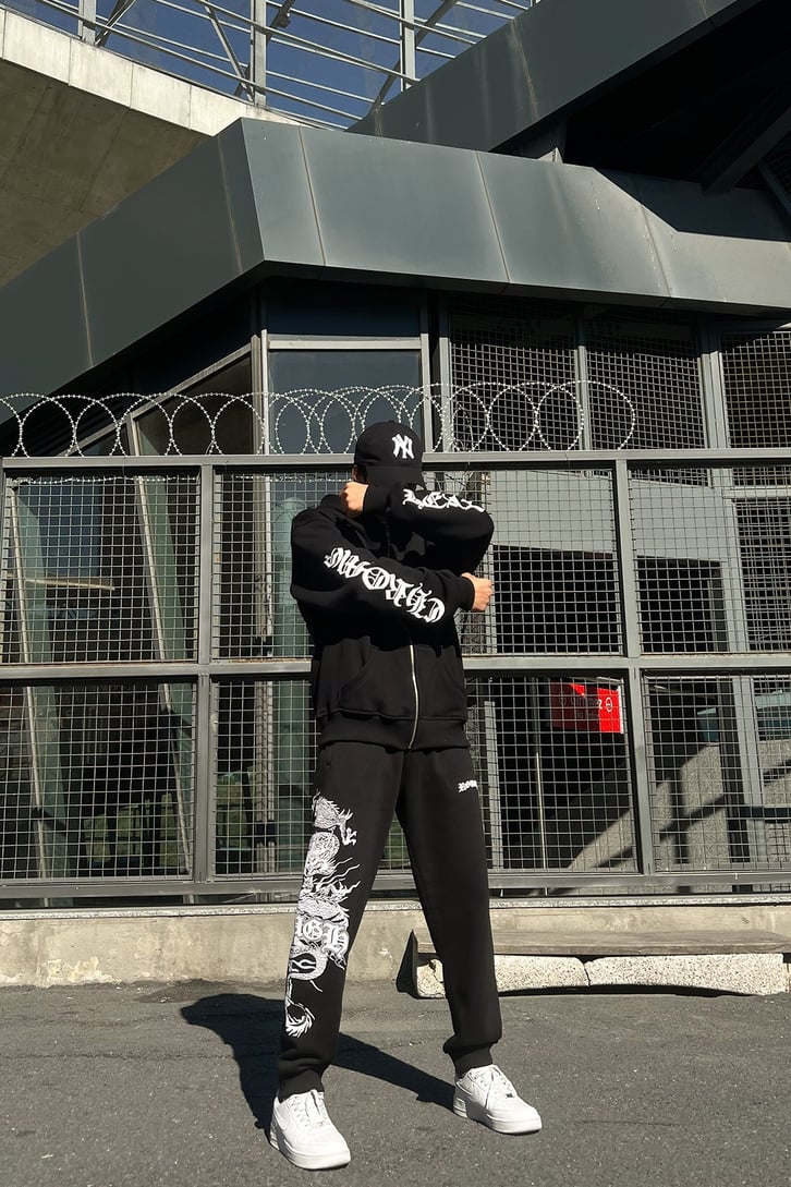 Text Sırt Baskılı Zipper Siyah Sweatshirt
