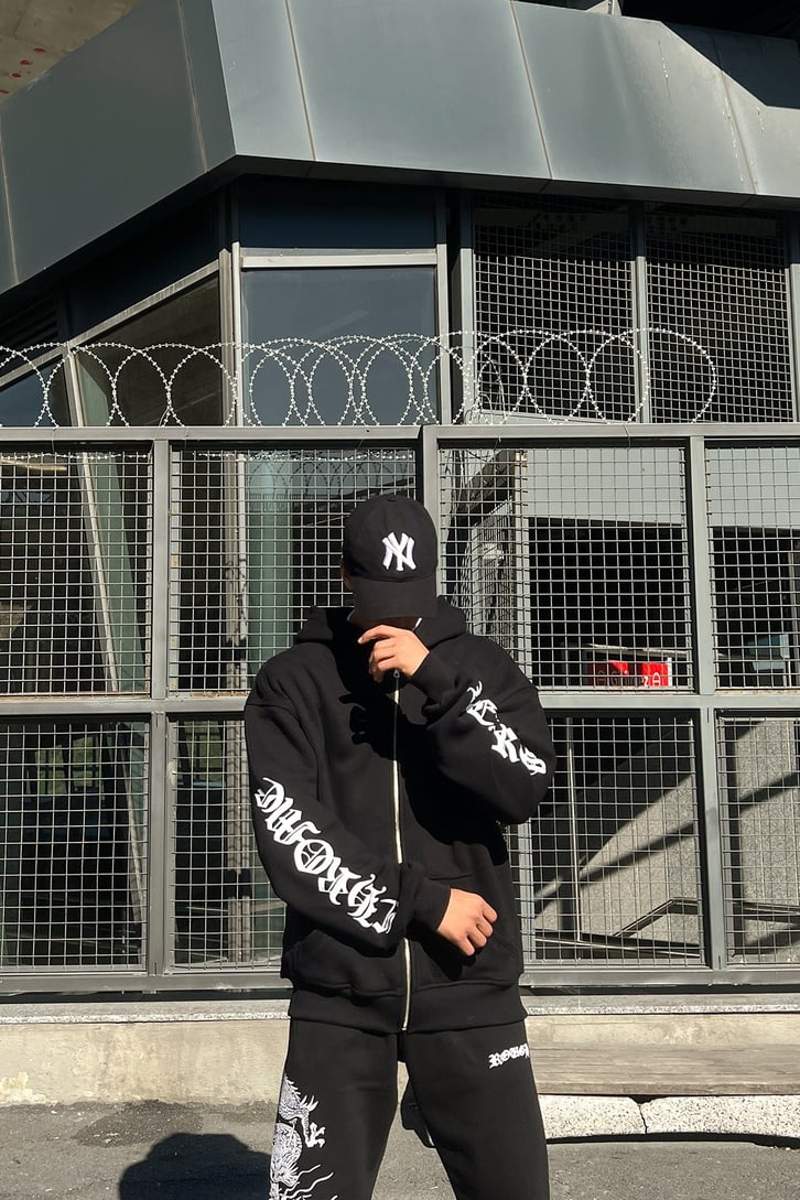 Text Sırt Baskılı Zipper Siyah Sweatshirt