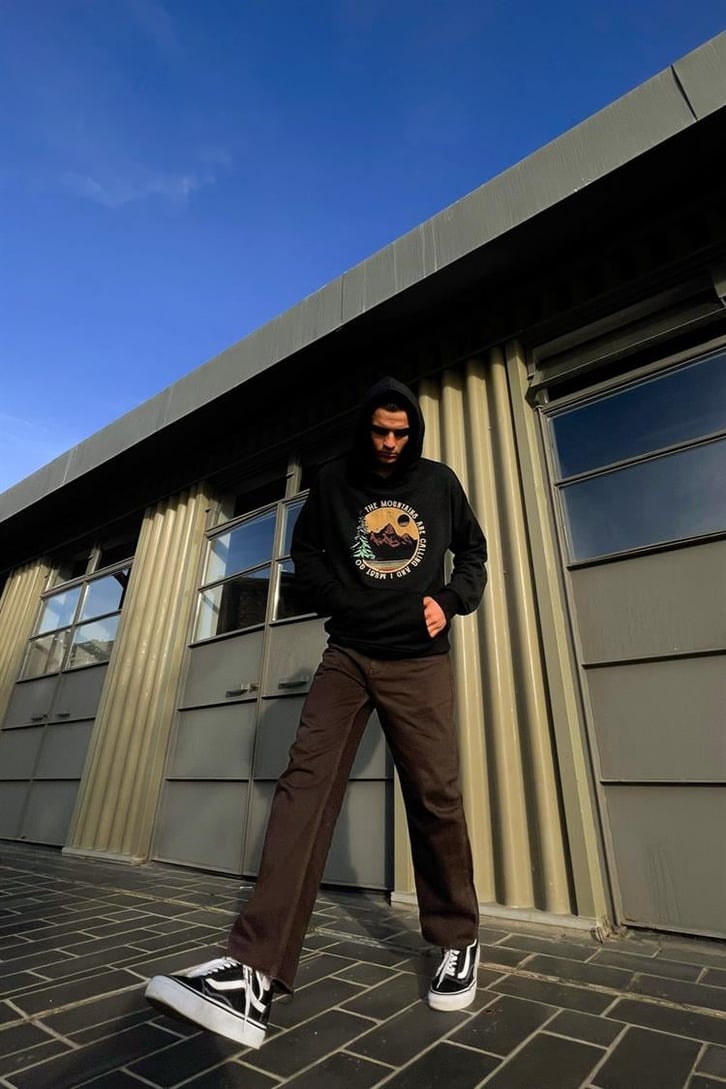 The Mountains Baskılı Siyah İçi Pamuklu Hoodie