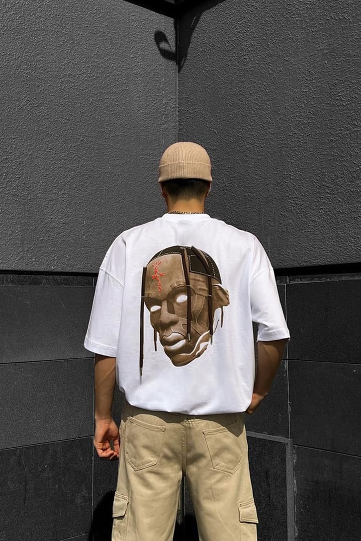 Travis Sırt Baskılı Bağcık Detay Beyaz Oversize Tişört