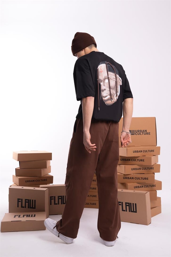 Travis Sırt Baskılı Bağcık Detay Siyah  Oversize Tişört