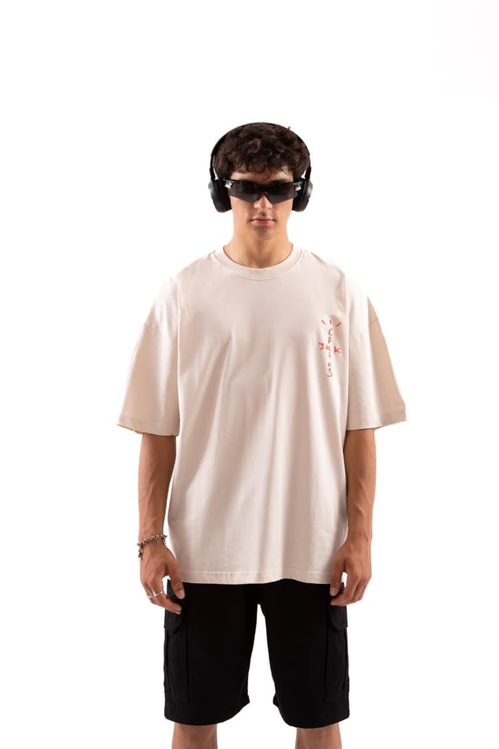 Travis Sırt Baskılı Bağcık Detay Taş Rengi Oversize Tshirt