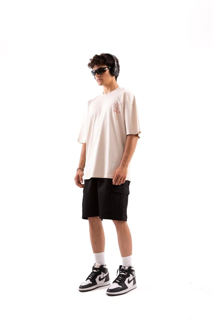 Travis Sırt Baskılı Bağcık Detay Taş Rengi Oversize Tshirt