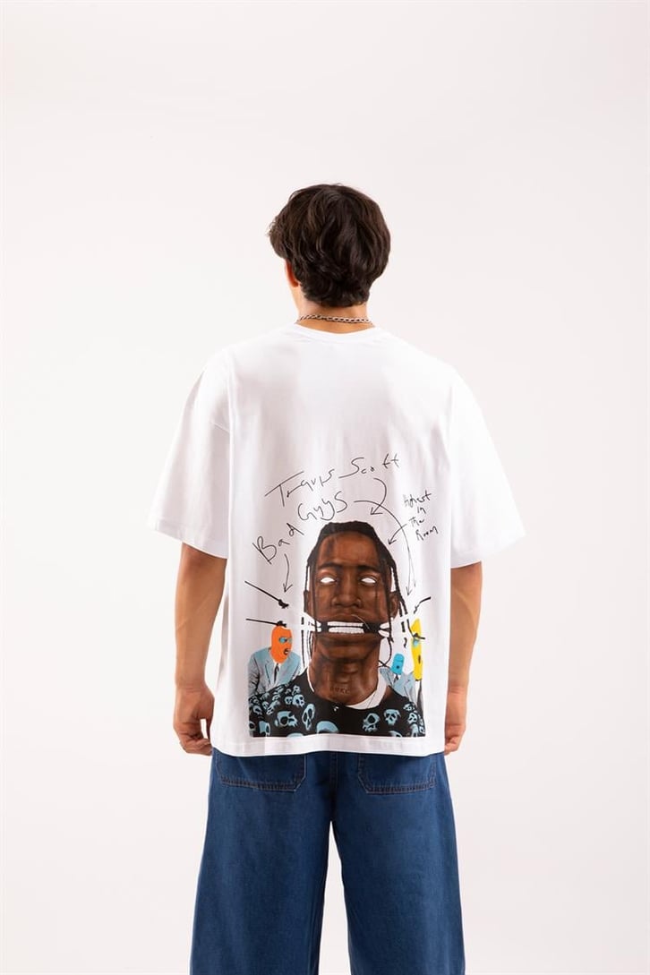 Travis Sırt Baskılı Beyaz Oversize Tişört
