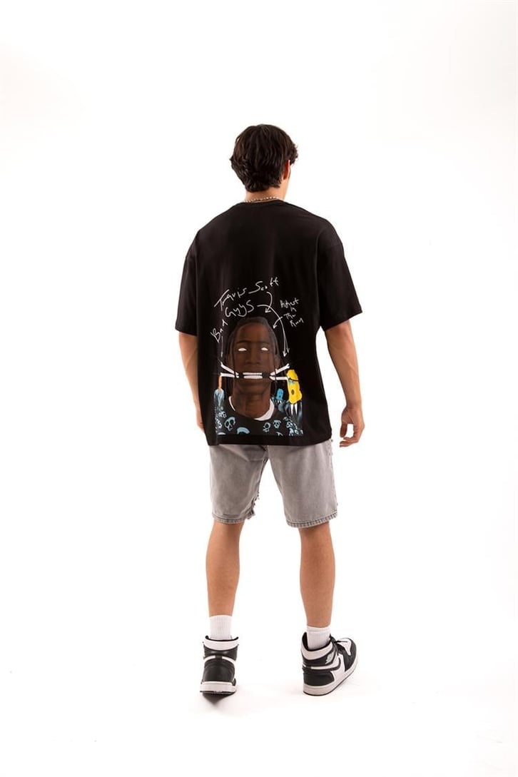 Travis Sırt Baskılı Siyah Oversize Tişört
