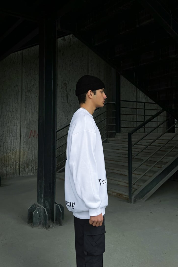 Undefated Baskılı Beyaz Oversize Sweatshirt
