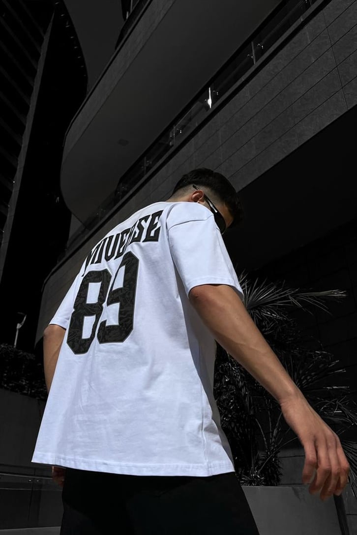 Universe 89 Baskılı Beyaz Oversize Tişört
