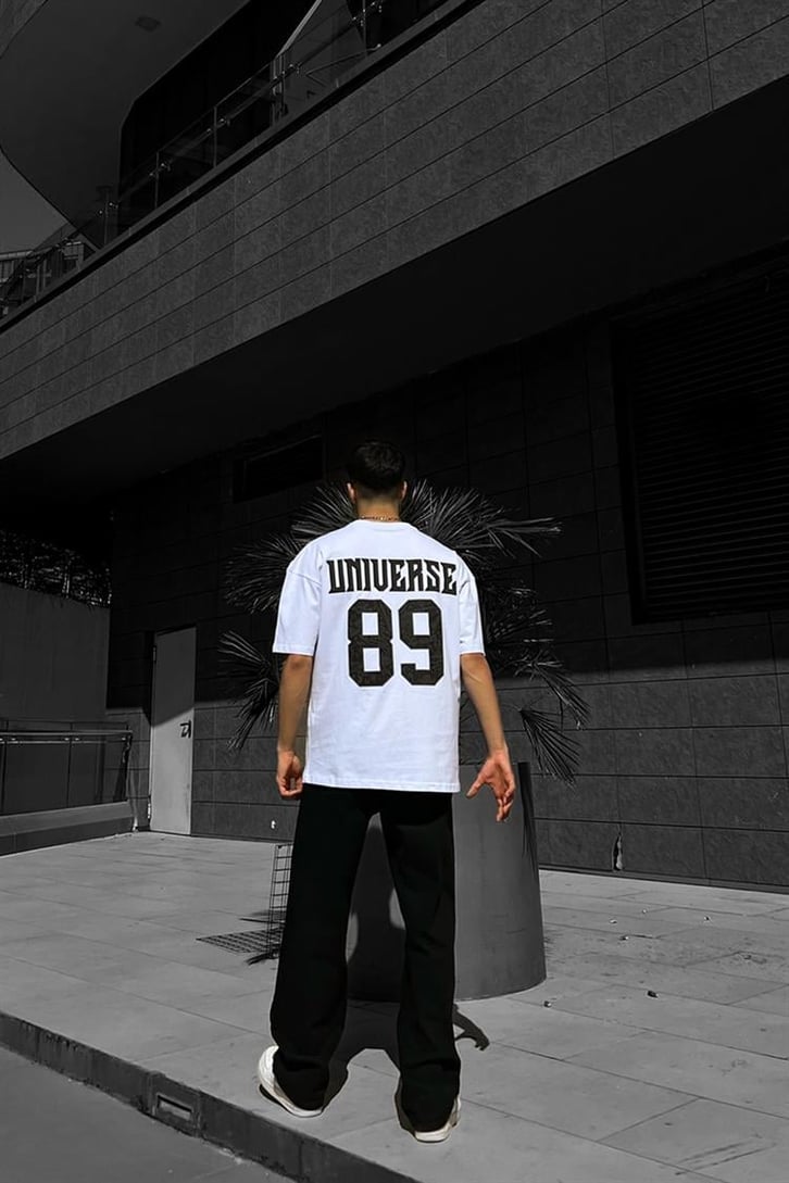 Universe 89 Baskılı Beyaz Oversize Tişört
