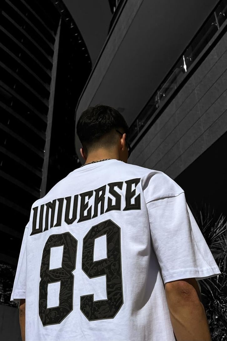 Universe 89 Baskılı Beyaz Oversize Tişört