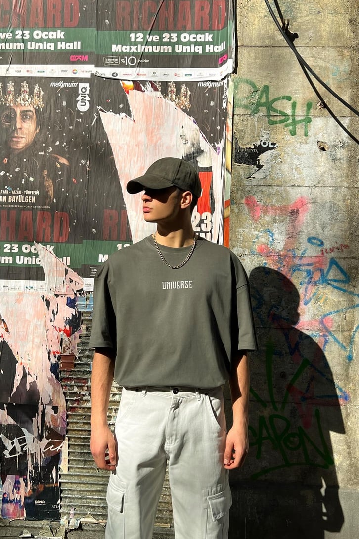Universe 89 Baskılı Oversize Tshirt