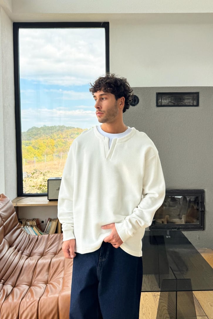V Yaka Basic Sweatshirt