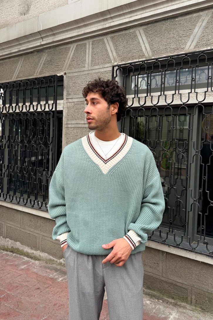 V Yaka Triko Kazak