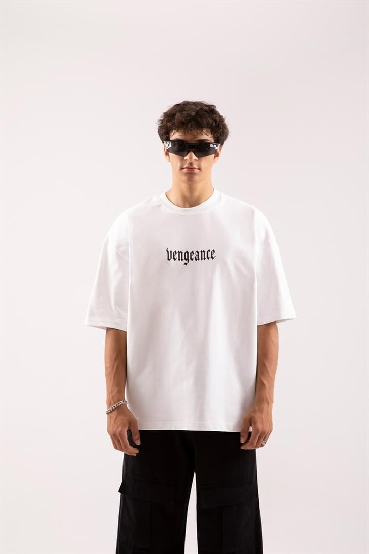 Vengeance Baskılı Beyaz Oversize Tişört