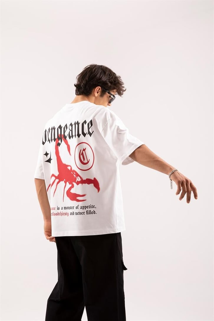 Vengeance Baskılı Beyaz Oversize Tişört