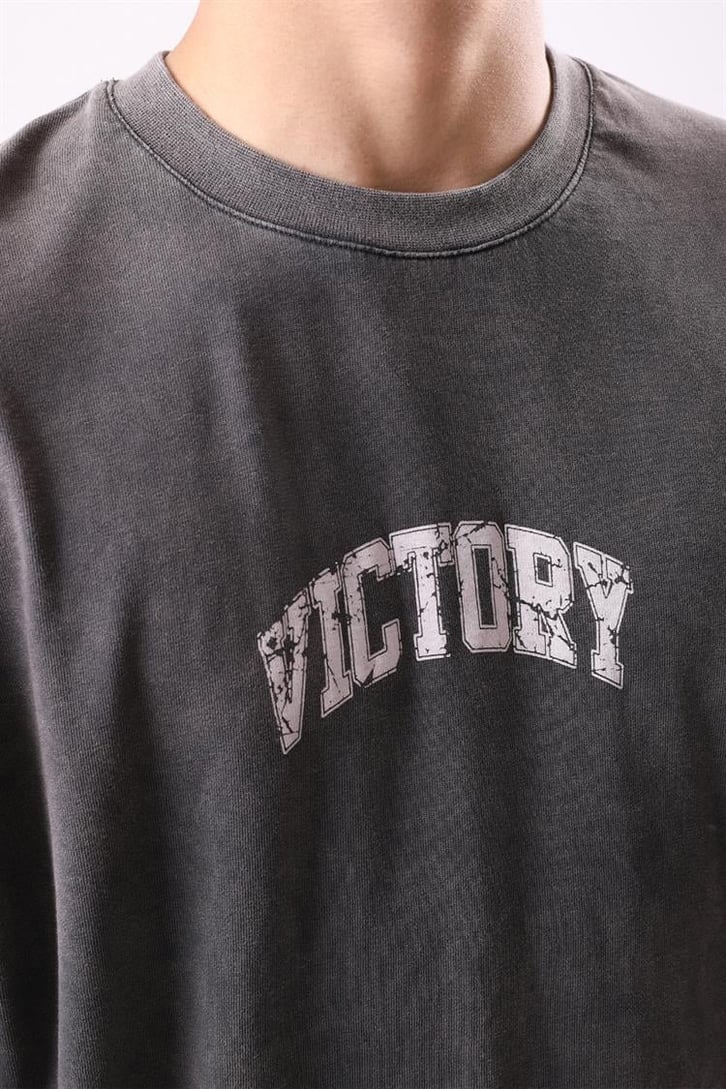 Victory Baskılı Acid Wash Tshirt