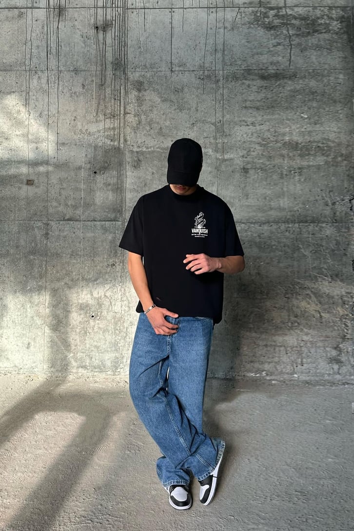 VNQSH Baskılı Siyah Oversize Tişört
