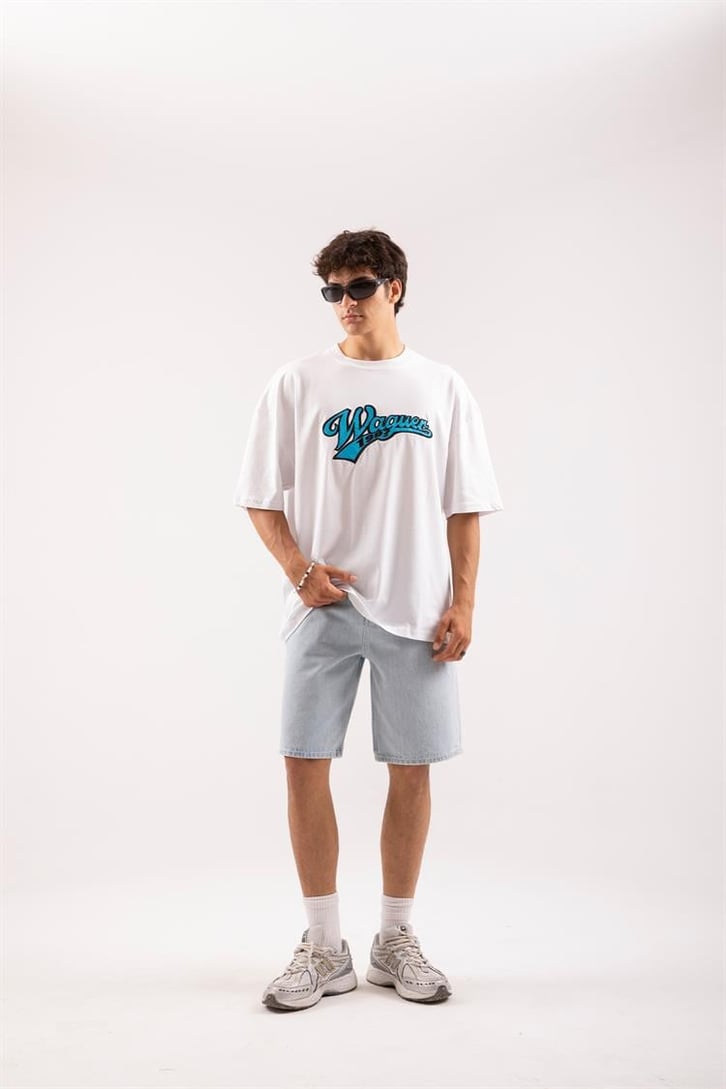 Waguer Nakışlı Beyaz Oversize Tişört
