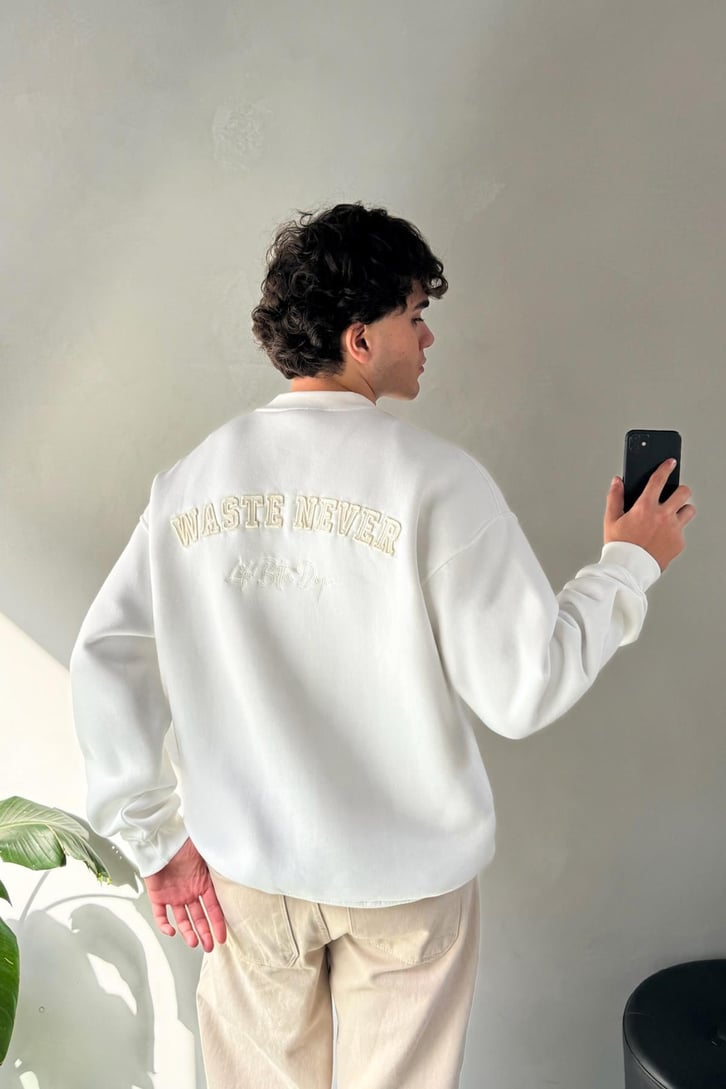 Waste Never Sırt Nakışlı Oversize Sweatshirt