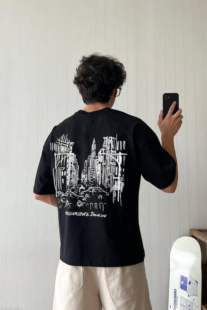 WB Brooklyn Baskılı Oversize Tişört