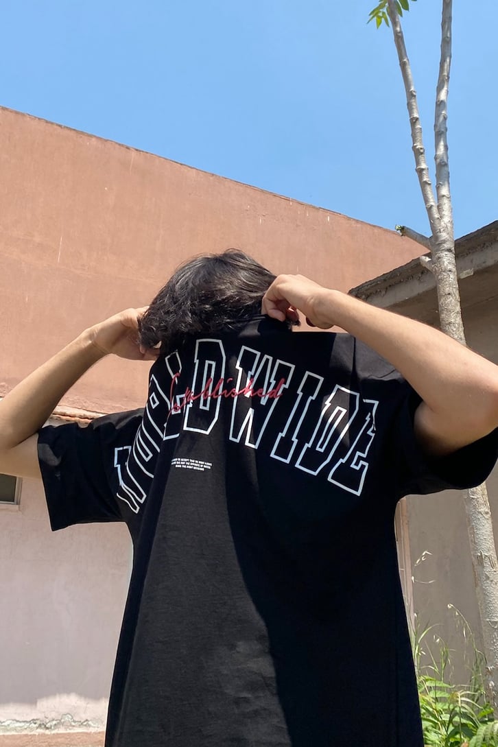World Wide Baskılı Oversize Tshirt