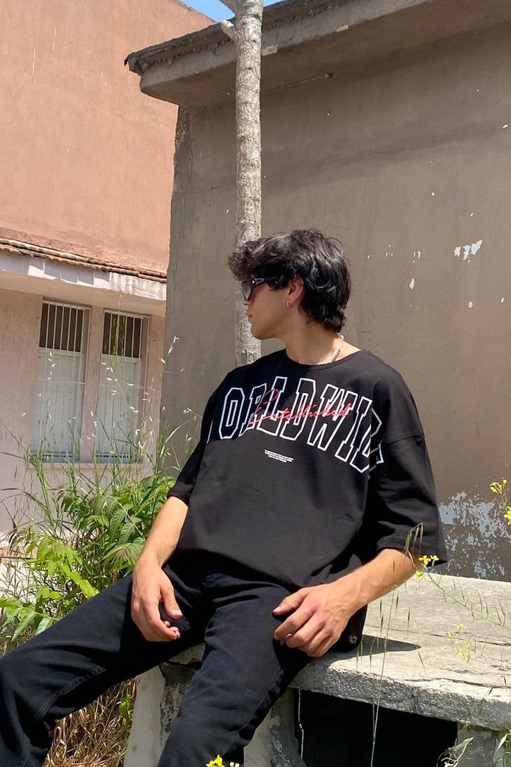 World Wide Baskılı Oversize Tshirt