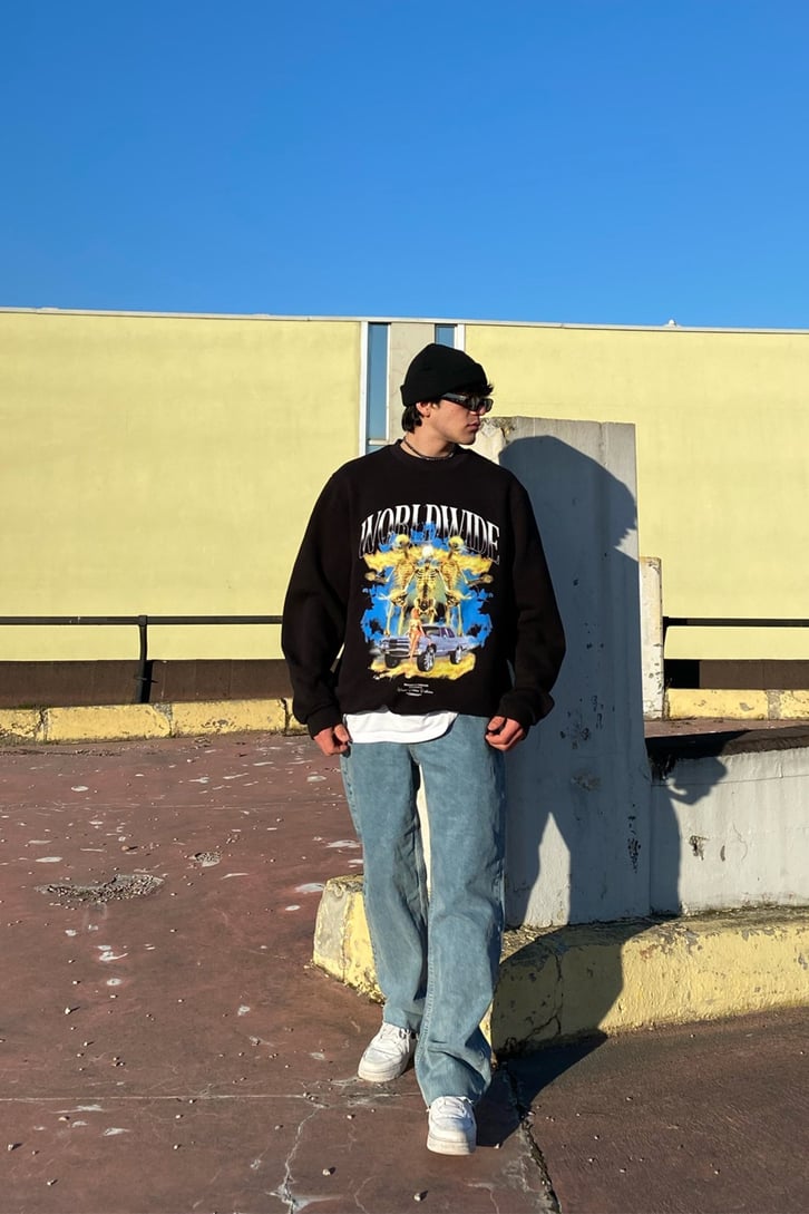 World Wide Front Printed Oversize Sweatshirt