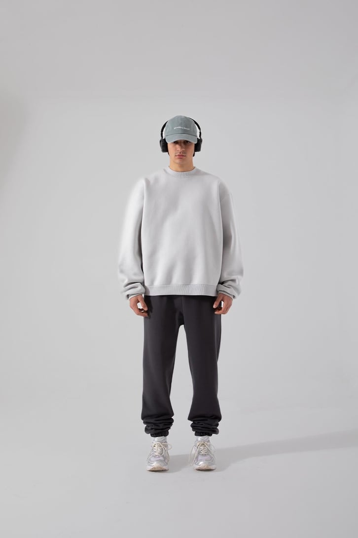 World Wıde Kabartma Baskılı Siyah Oversize Sweatshirt