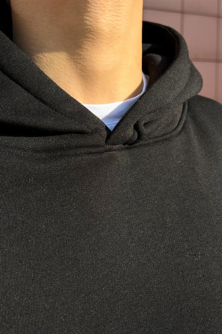 Worldwide Bear Sırt Baskılı Siyah Hoodie