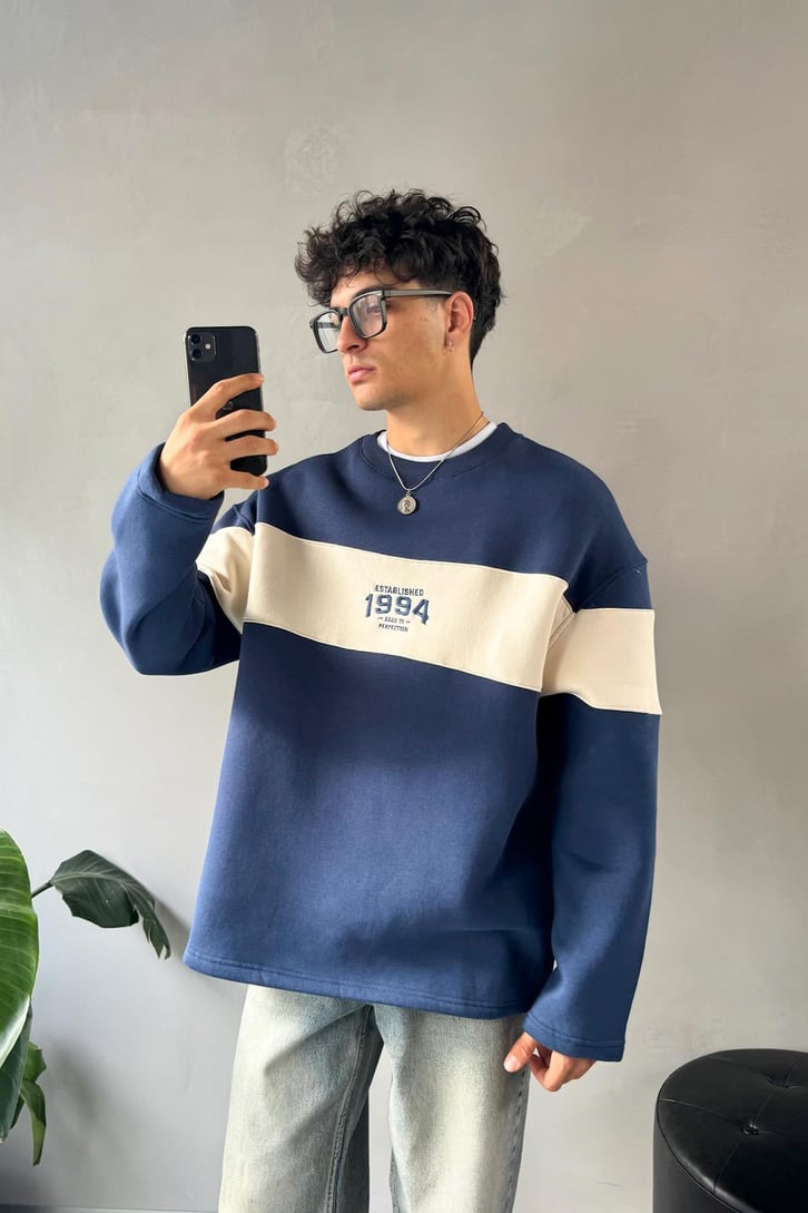 Writing Nakışlı Bisiklet Yaka Sweatshirt
