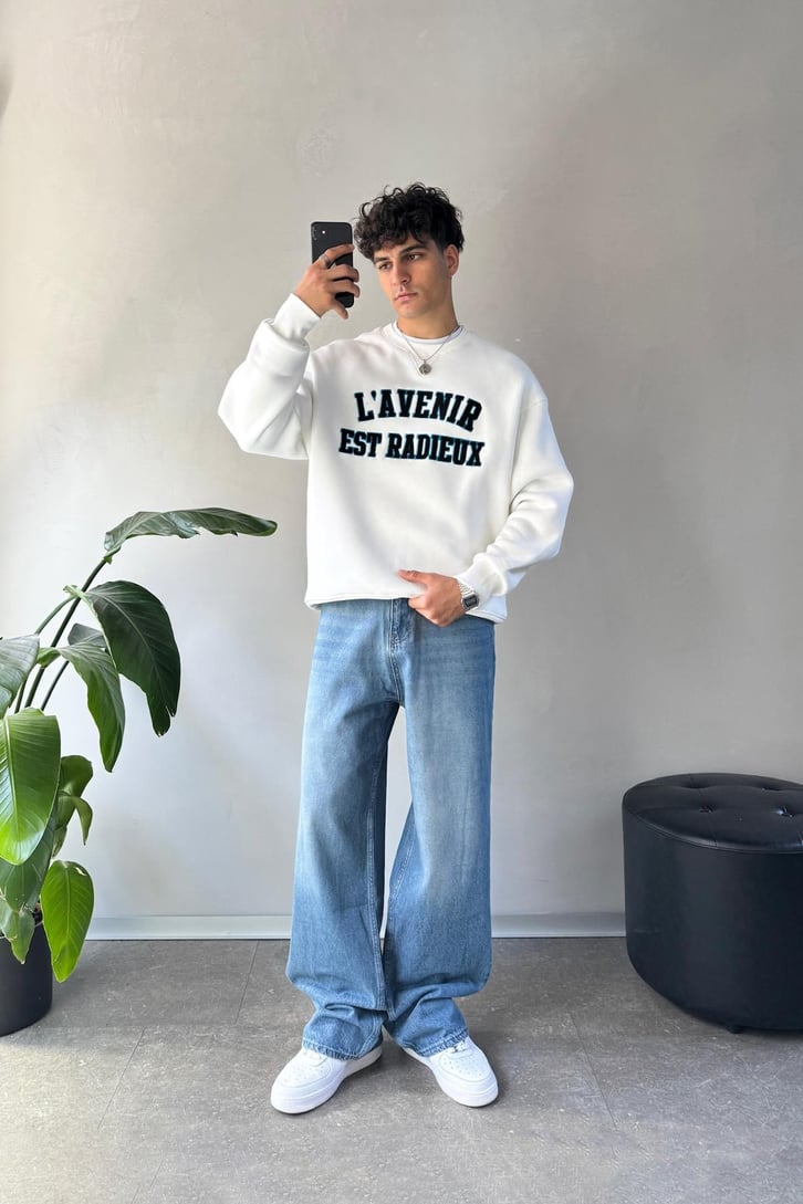 Writing Nakışlı Bisiklet Yaka Sweatshirt